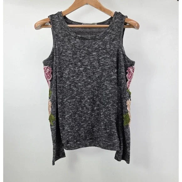 Indigo Rose Cold Shoulder Sweater Floral Embroidered Grey Knit Top Women's Small - Picture 2 of 8